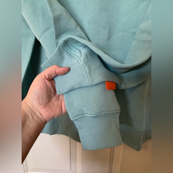 D.RT “D” Plaid Sweatshirt NWT 🌴 - Picture 6 of 12